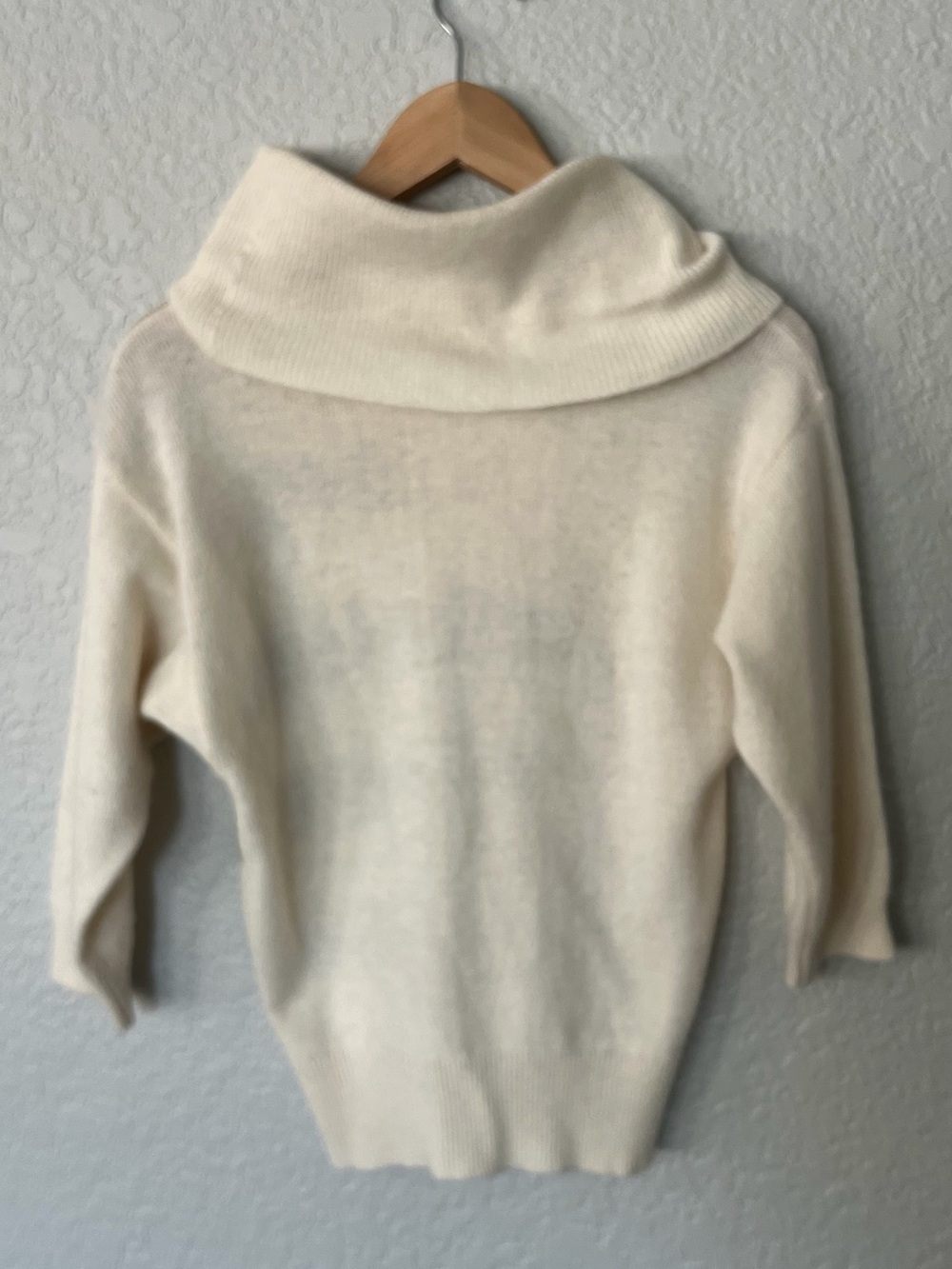 Marisa Christina Cream Cowl Neck Striped Pullover w lambs wool & angora Vintage - Picture 4 of 4